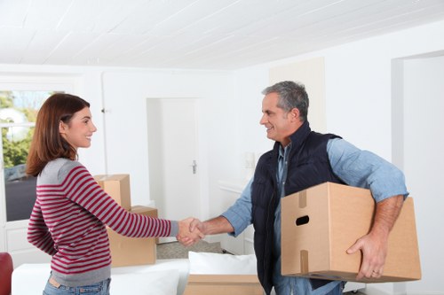 Packing and loading support for a move in Wallington